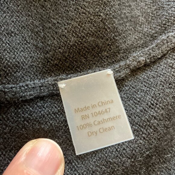 Kinross Large black cashmere turtleneck with banded collar and‎ cuffs - Picture 5 of 5